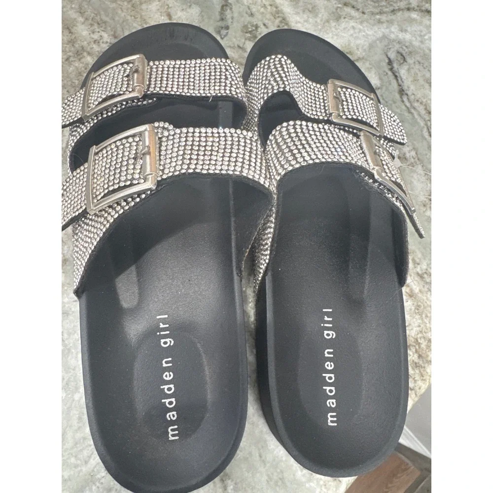 Madden Girl women's rhinestone-embellished double-buckle slide sandals NWOT 8